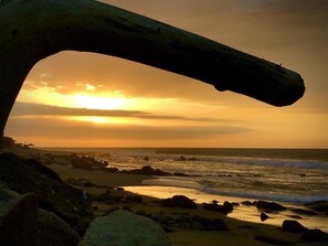 Ubicación a pie de playa y tumbonas