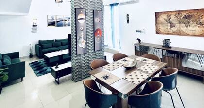 Fully equipped detached house