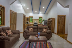 Oklassificerad bild, 2 av 33, knapp