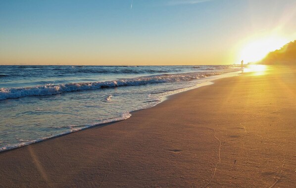 Beach nearby - Stunning home in Jezierzany with sauna (Jezierzany)