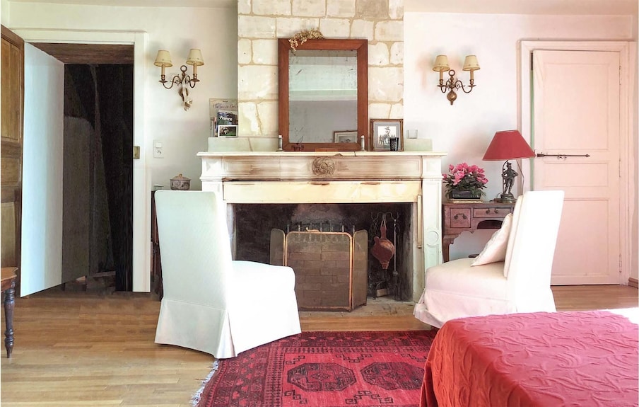 Amazing Home In Conflans Sur Anille With Sauna - Saint-Calais