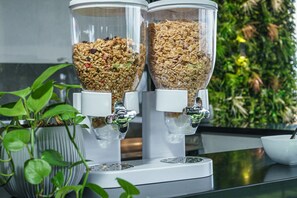 Free daily continental breakfast