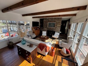 Smart TV, DVD player, books, music library