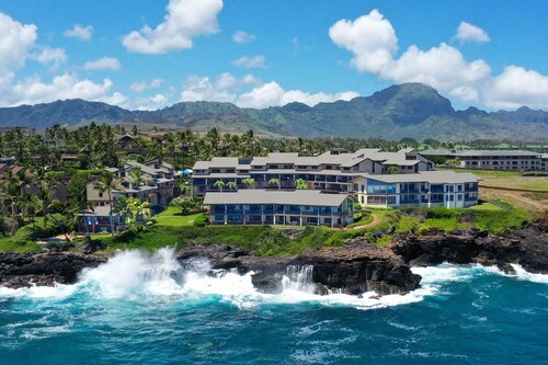 Recently upgraded single level ocean view condo