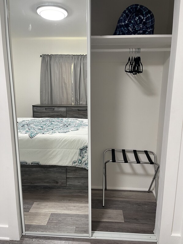 2 Schlafzimmer, Bügeleisen/Bügelbrett, kostenloses WLAN, Bettwäsche