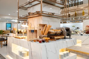 Tägliches inbegriffenes Frühstücksbuffet