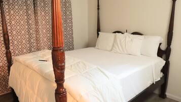 1 bedroom, desk, iron/ironing board, WiFi