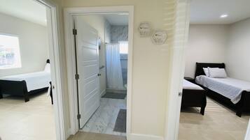 6 bedrooms, iron/ironing board, free WiFi, bed sheets