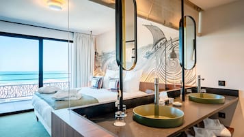 Family Suite, Sea View | Bathroom