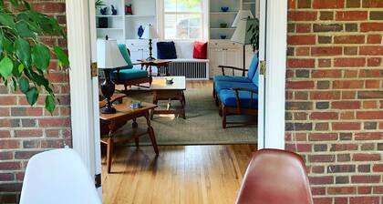 Historic Brick Colonial w/Amazing Kitchen- Close to downtown