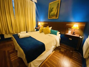 Standard Room | 1 bedroom, minibar, free WiFi, bed sheets - Hostal Casa Riquelme - Hostel (Santiago)