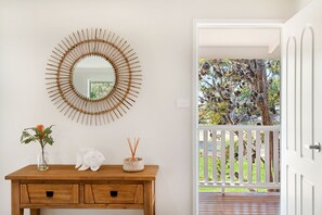 Interior - Bayhaven jervis Bay Vincentia - 2 min from beach pet friendly (Vincentia)