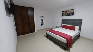 Kamar Double Standar | Wi-Fi gratis dan seprai linen