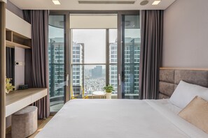 Premium bedding, Select Comfort beds, in-room safe - Landmark 81 - Unique Condotel (Ho Chi Minh City)