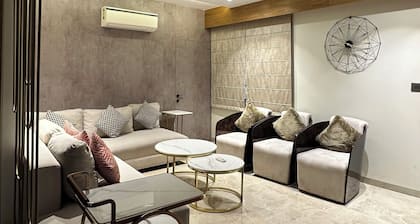 Woodlands Apartment - Fully Furnished Luxury Apartment