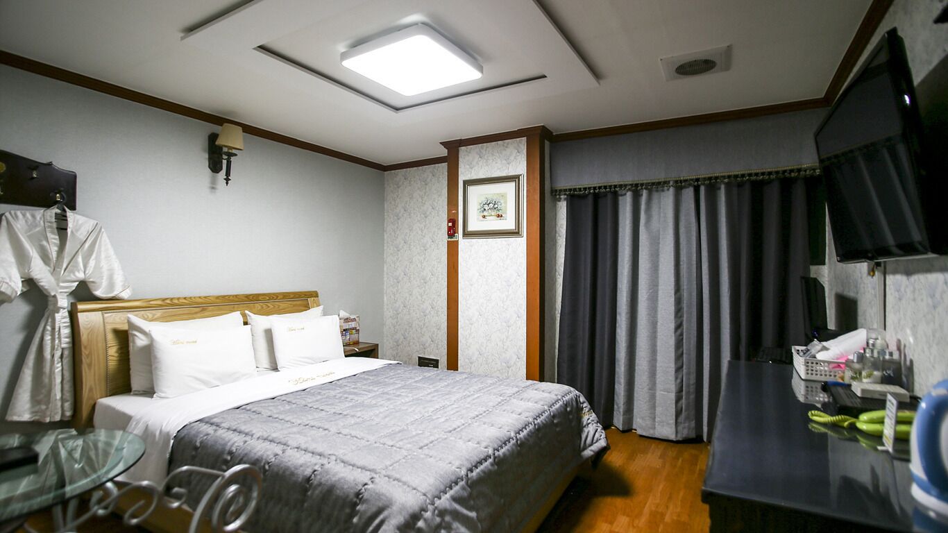 埃及棉床单、高档床上用品、羽绒被、加厚床垫