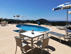 Villa, 1 chambre, patio, vue sur le jardin | Piscine | Piscine extérieure