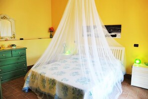 Villa, 1 habitación, patio, vista al jardín | 2 habitaciones