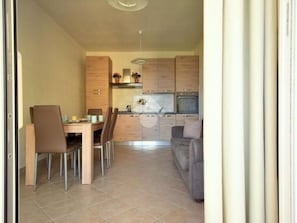 Departamento, 2 habitaciones | Restaurantes