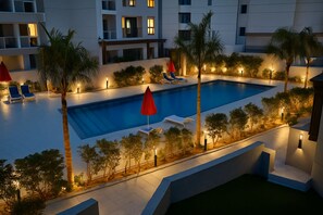 Chalet, 1 Bedroom, Accessible, Smoking | Pool | Outdoor pool