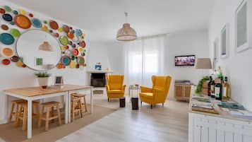 Smart TV de 35 pulgadas con canales por cable