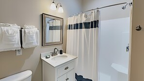 Baignoire, sèche-cheveux