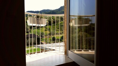 Delightful Sant'Anna Apartment in Salo - Lake Garda.