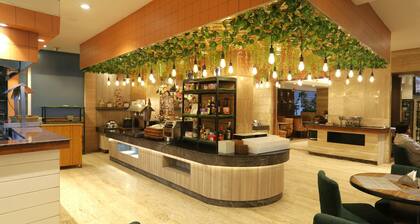 SK KLYDE GRAND HOTEL