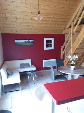 TV, table football, ping pong