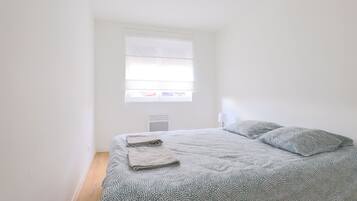 1 Schlafzimmer, Bügeleisen/Bügelbrett, Reisekinderbett, kostenloses WLAN