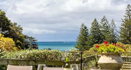 Horizon View Retreat by Ready Set Stay- Beach Views