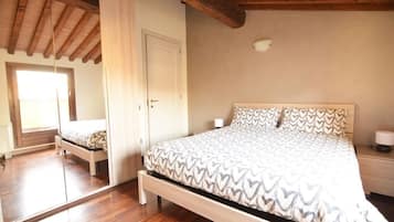 1 bedroom, desk, soundproofing, iron/ironing board