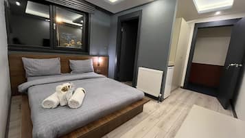 Luxe beddengoed, Tempur Pedic-bedden, gratis wifi, beddengoed