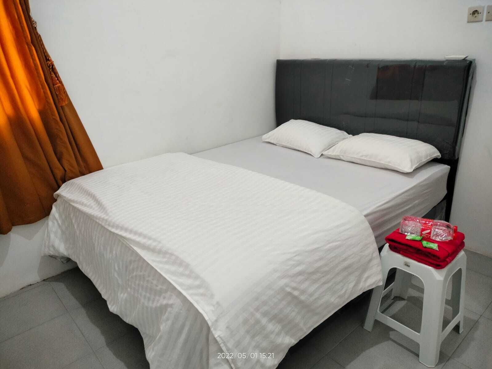 Villa | Espace de travail pour ordinateur portable, draps fournis