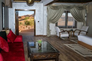 Premium bedding, individually decorated, individually furnished, desk - YAKOUT MERZOUGA LUXURY CAMP (Rissani)