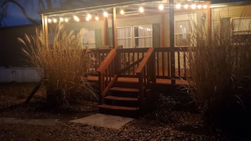 Cabin, 3 Bedrooms, Patio | Property entrance