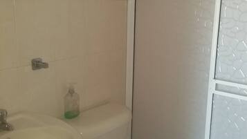 Cabin, 2 Bedrooms, Smoking, Terrace | Bathroom