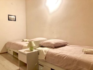 Apartment, 2 Bedrooms, Smoking, Balcony | 3 bedrooms