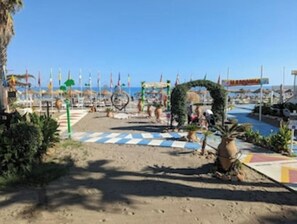 Tæt på stranden, liggestole