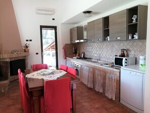 Villa, 3 Bedrooms, Smoking, Balcony | Interior - Villa Cycas Relaxation in Nature (Itri)