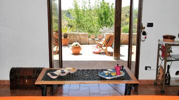 Villa, 3 Bedrooms, Smoking, Balcony | Living room