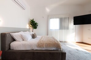 5 dormitorios, tabla de planchar con plancha, wifi y ropa de cama