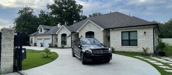 IAH SPHERIC Mini-mansion