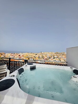 室外 SPA 浴池