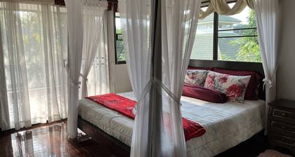 Nest Room with Mountain View