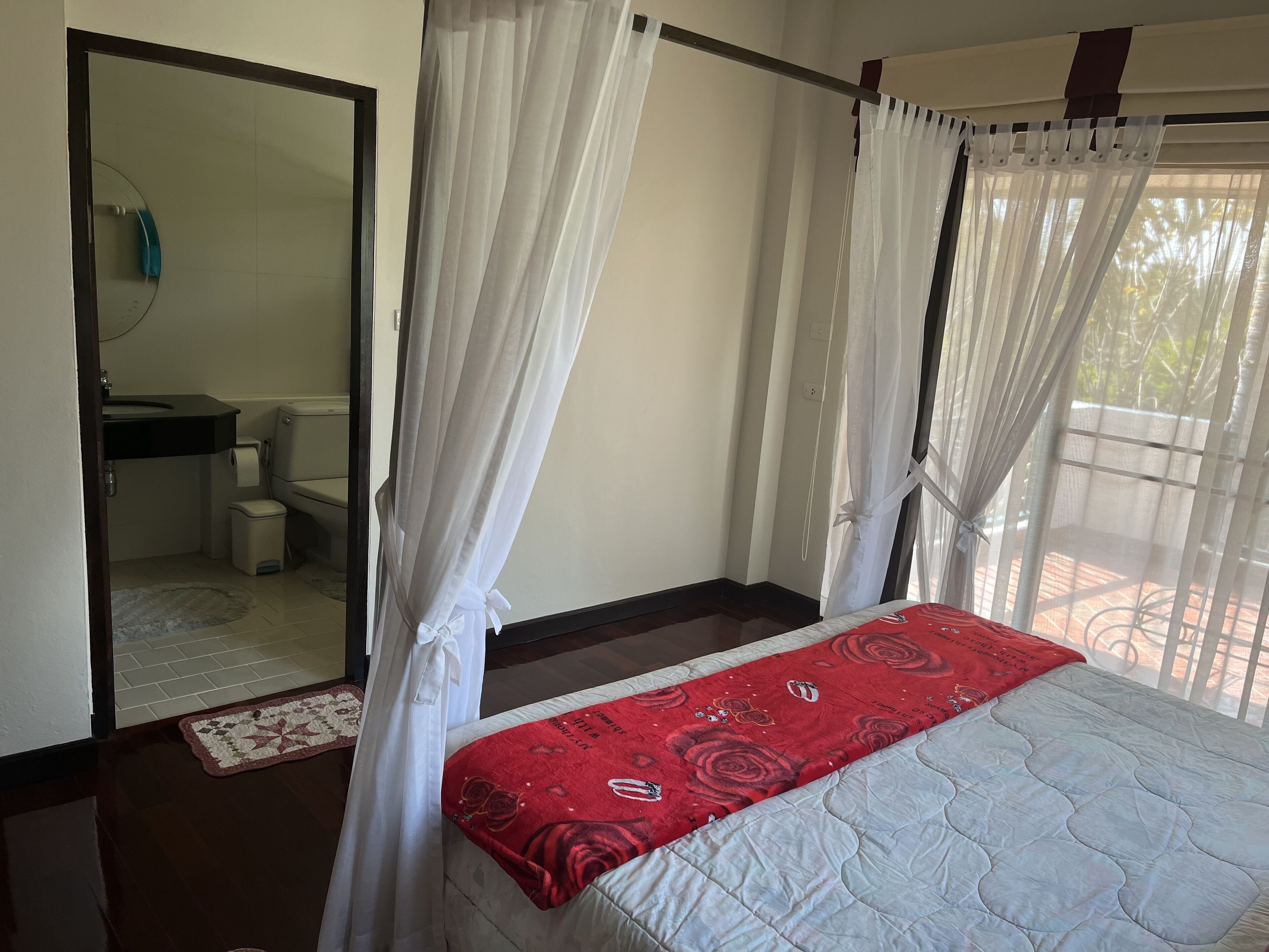 1 室のベッドルーム、WiFi、ベッドシーツ