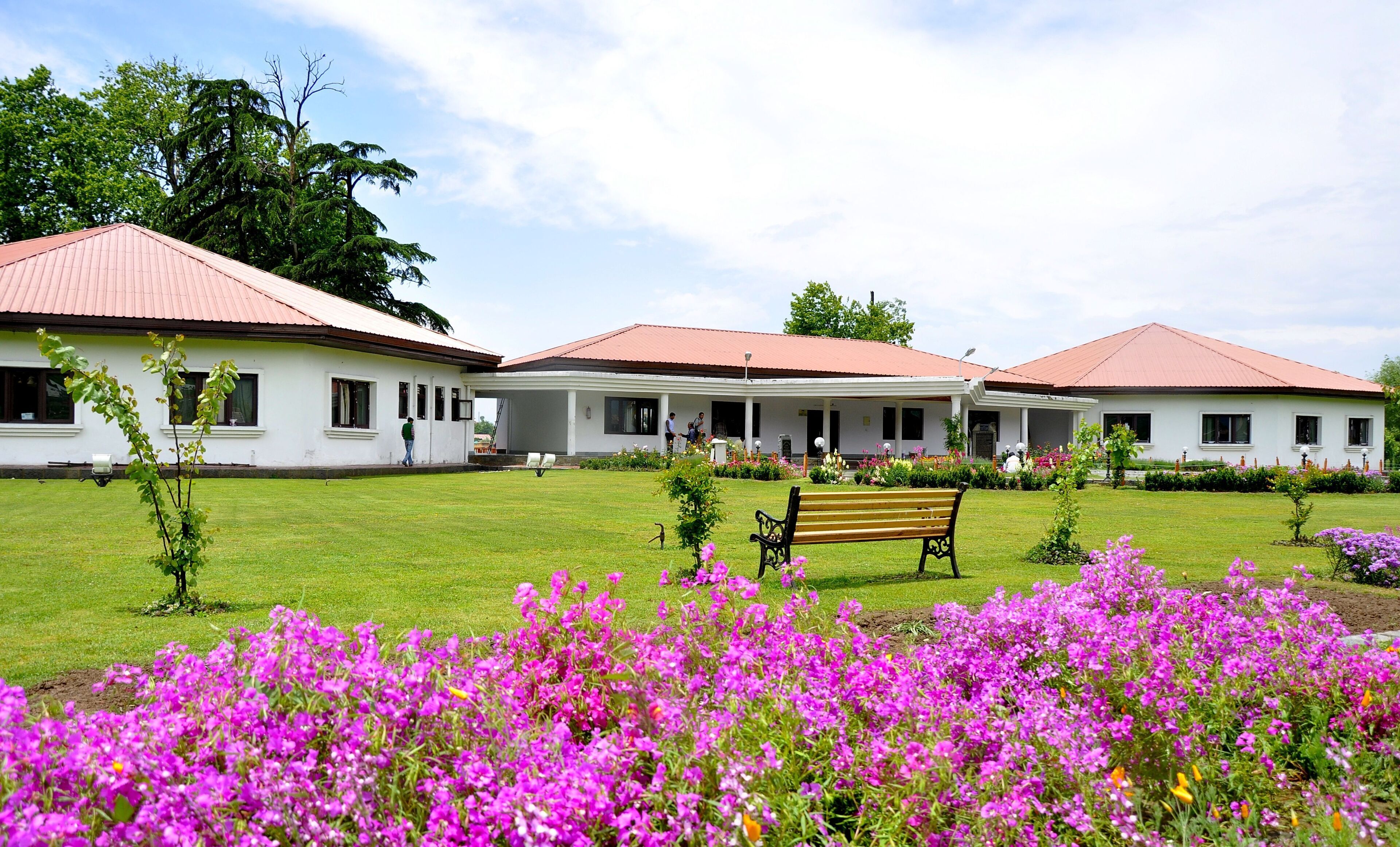 Tempat menarik