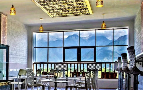 Kashmir Holiday Resort