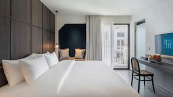 Memory foam beds, minibar, laptop workspace, soundproofing