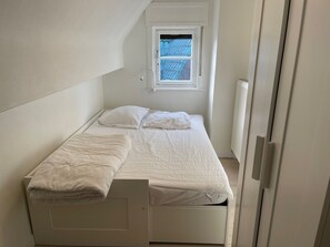 2 Schlafzimmer, Bügeleisen/Bügelbrett, Reisekinderbett, WLAN